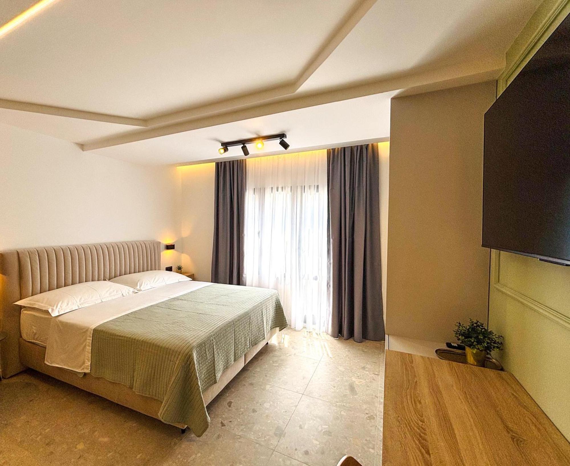 Marthinis Luxury Suites Split Exterior foto
